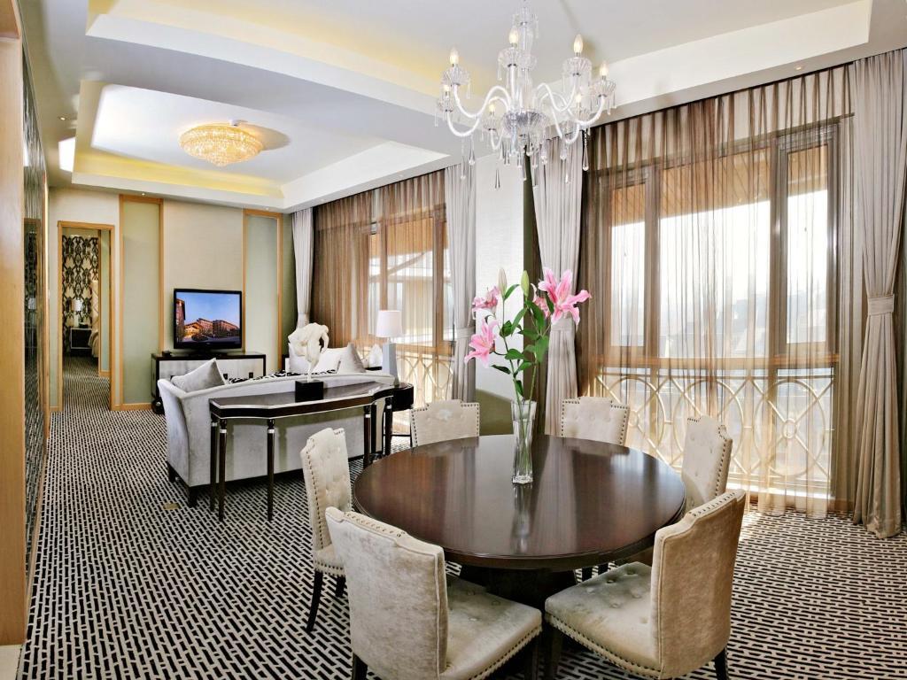 Days Inn Business Place Longwan Beijing Exterior photo